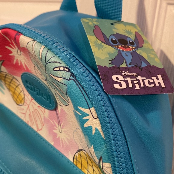 BNWT Disney Stitch Pineapple Mini Backpack - Picture 4 of 5